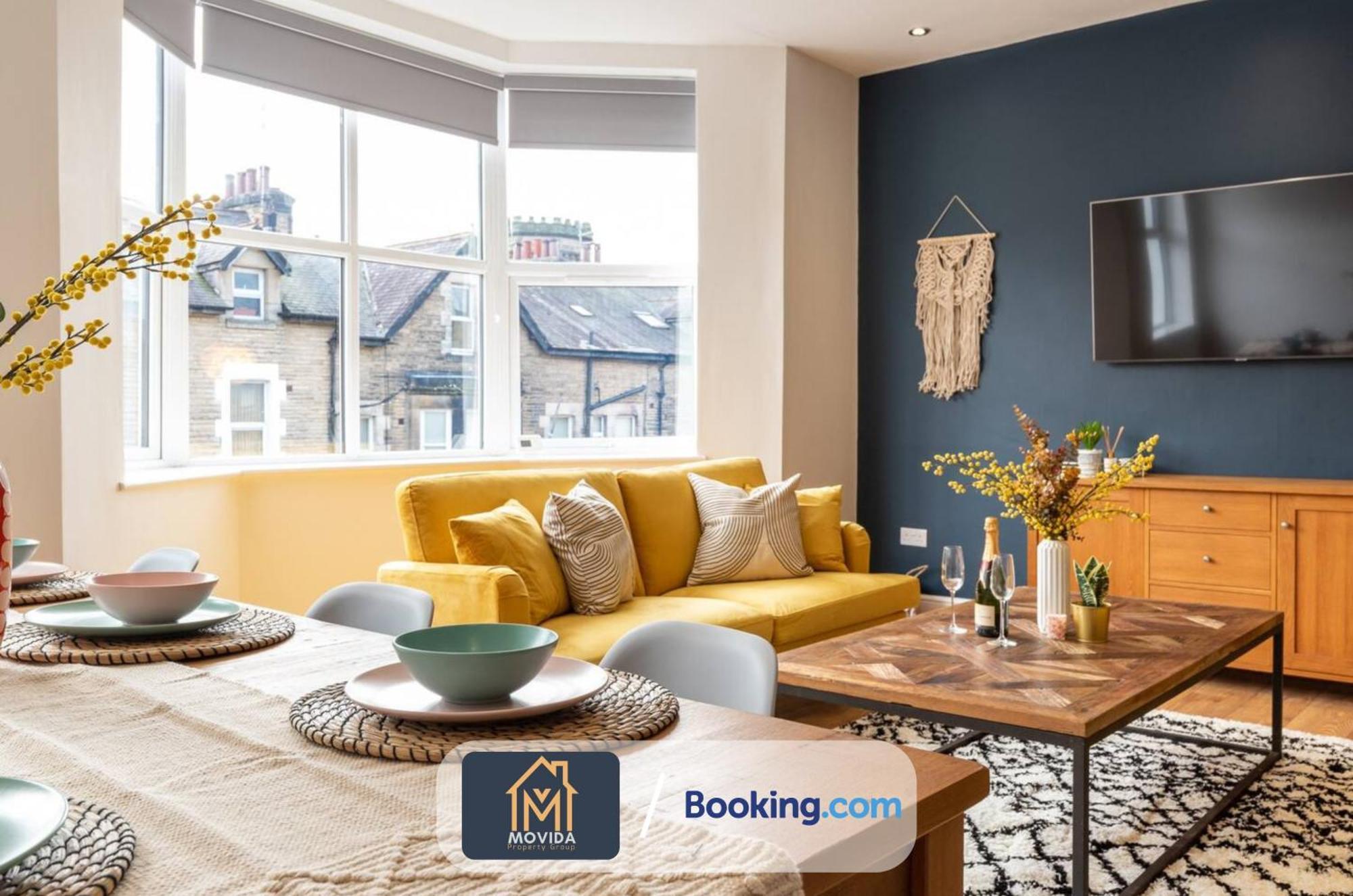 Central Elegant Three Bed Duplex By Movida Property Group Short Lets & Serviced Accommodation Harrogate Bagian luar foto