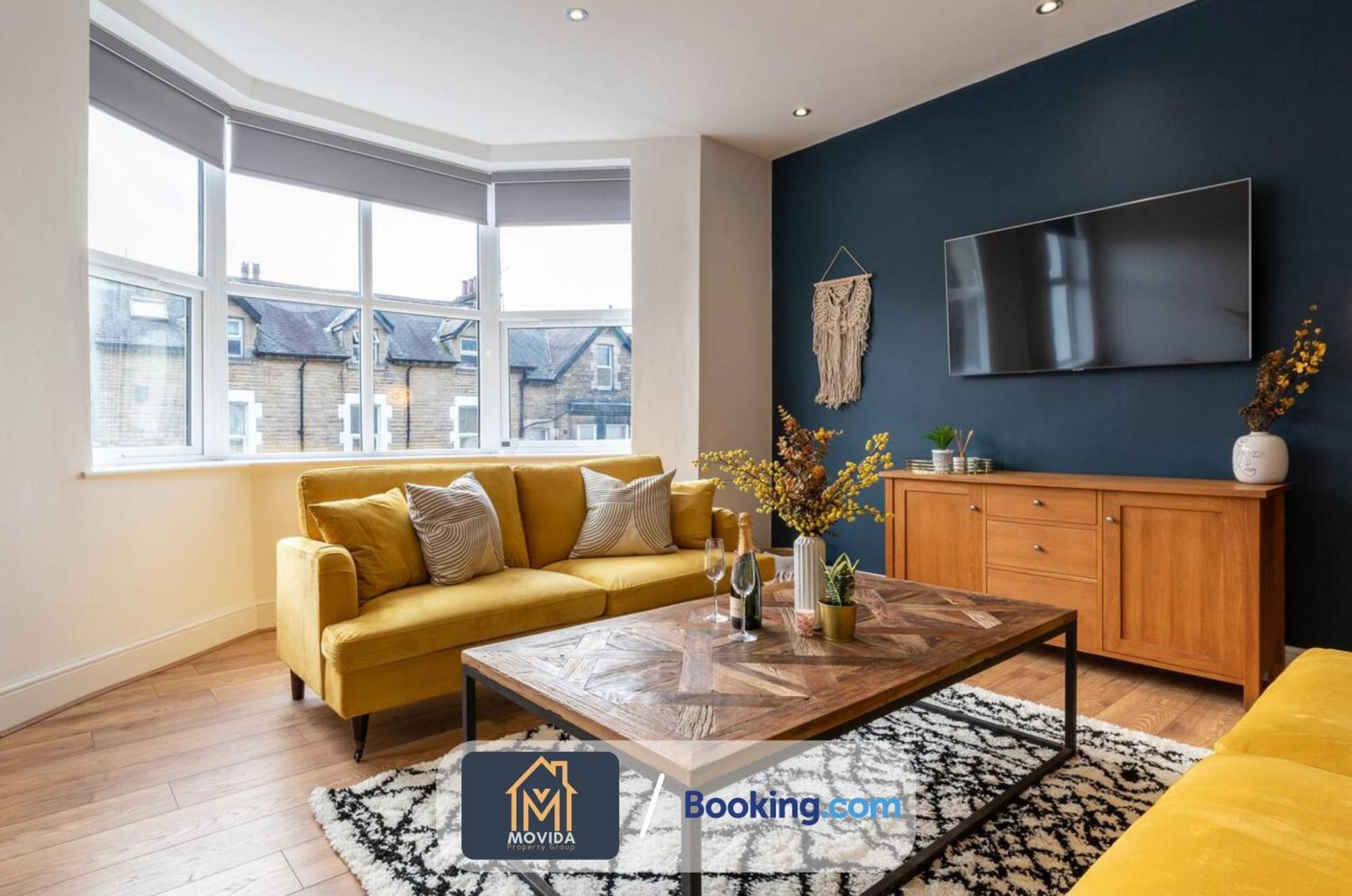 Central Elegant Three Bed Duplex By Movida Property Group Short Lets & Serviced Accommodation Harrogate Bagian luar foto