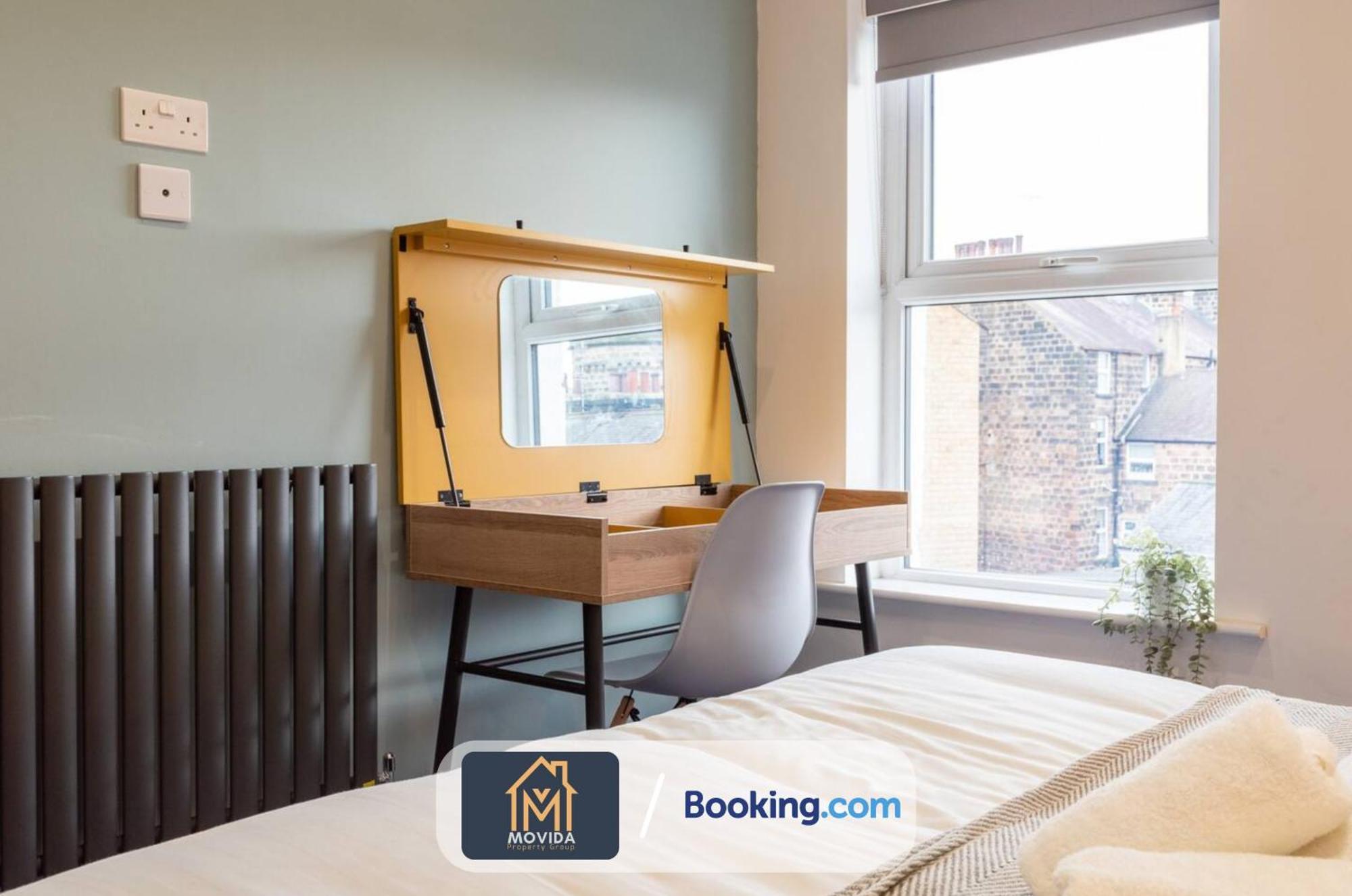 Central Elegant Three Bed Duplex By Movida Property Group Short Lets & Serviced Accommodation Harrogate Bagian luar foto