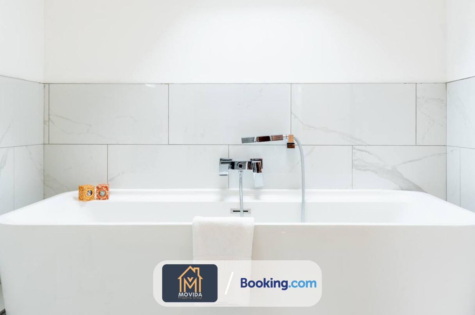 Central Elegant Three Bed Duplex By Movida Property Group Short Lets & Serviced Accommodation Harrogate Bagian luar foto